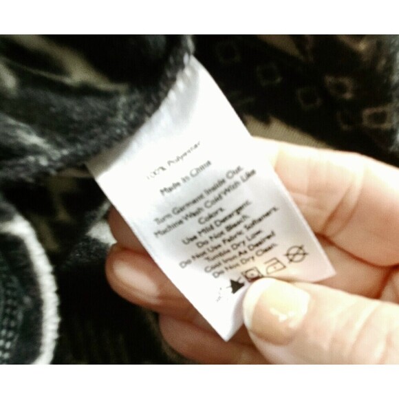 Eddie Bauer Aztec Pullover Women L Black WHITE Quarter Zip Southwest Sweatshirt - Picture 8 of 11